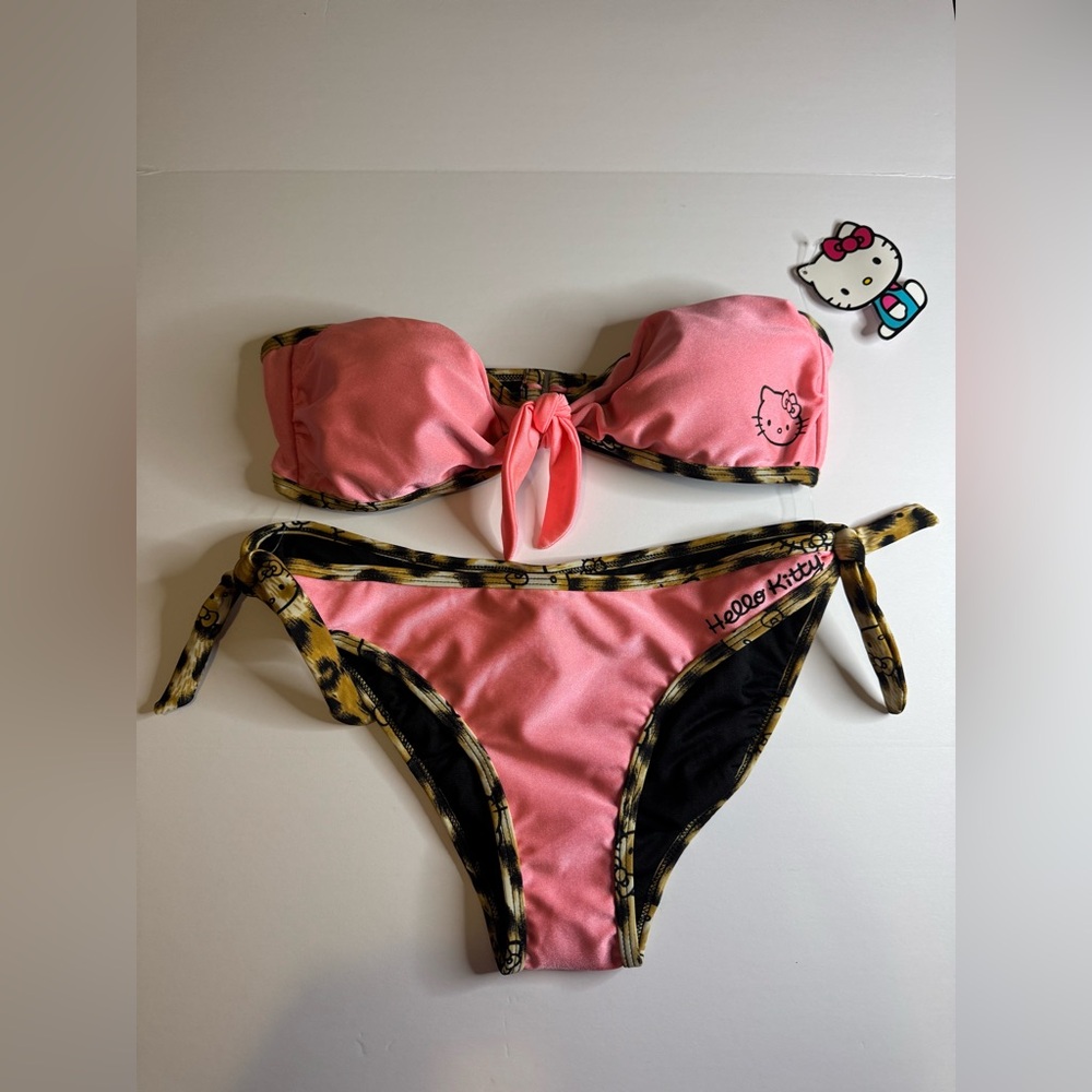 Hello Kitty Coral Bow Bandeau Bikini Top Bottom Swim Set Swimsuit Juniors Size M